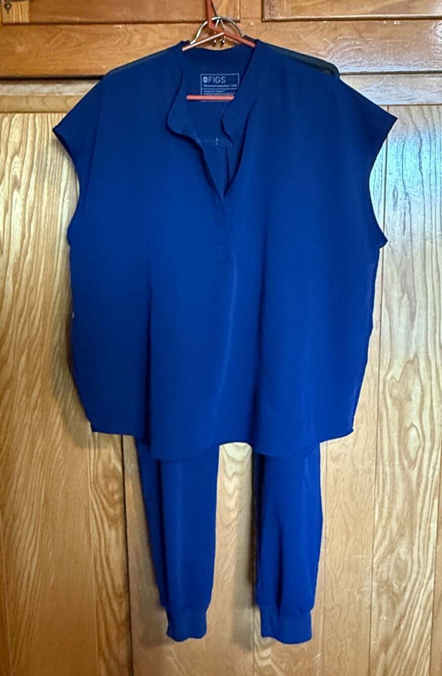 FIGS Women’s Navy Blue Scrub Set - Rafaela Top + Joggers, XXL